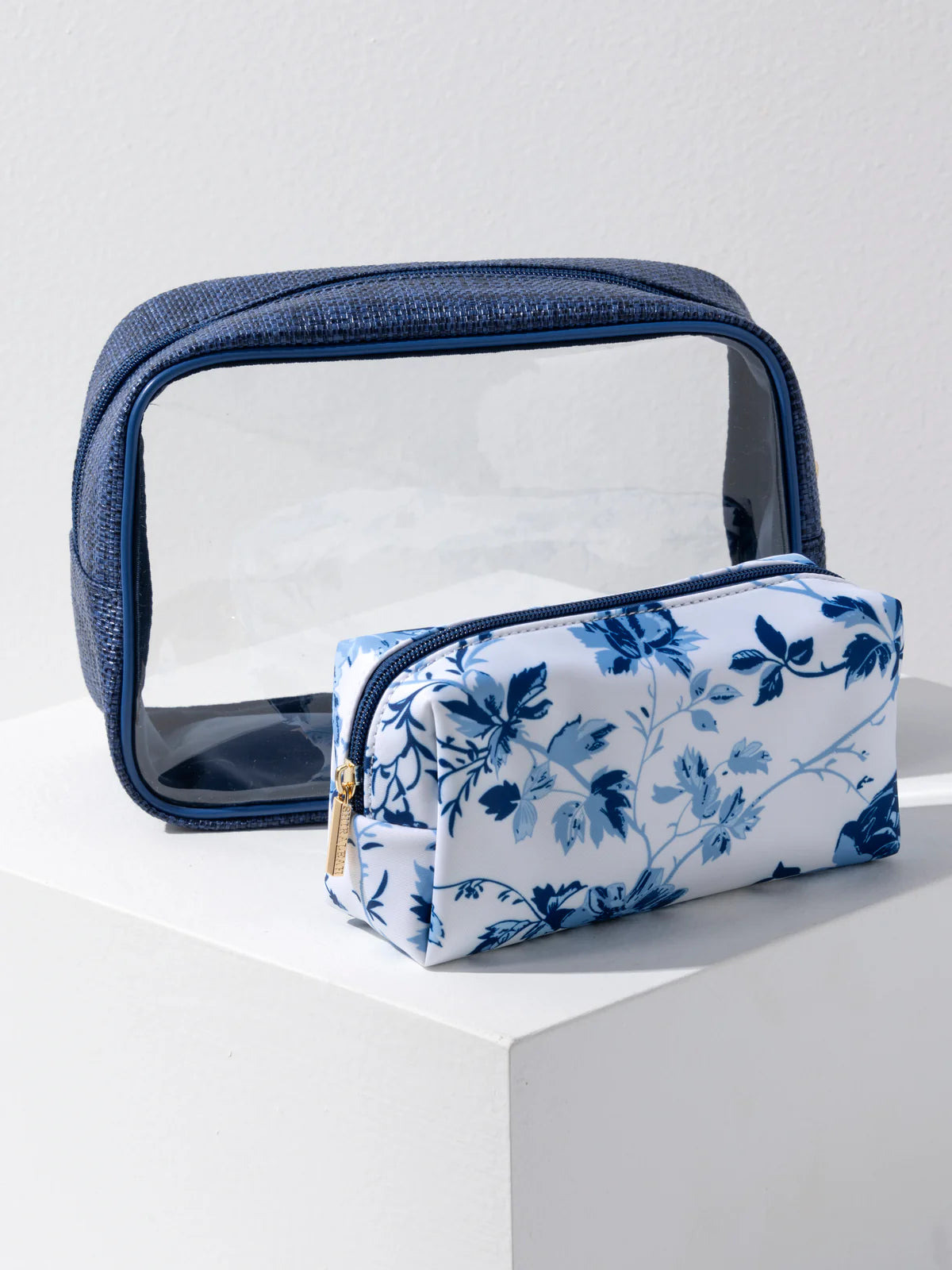 PRETTY SET OF 2 COSMETIC CASES, BLUE