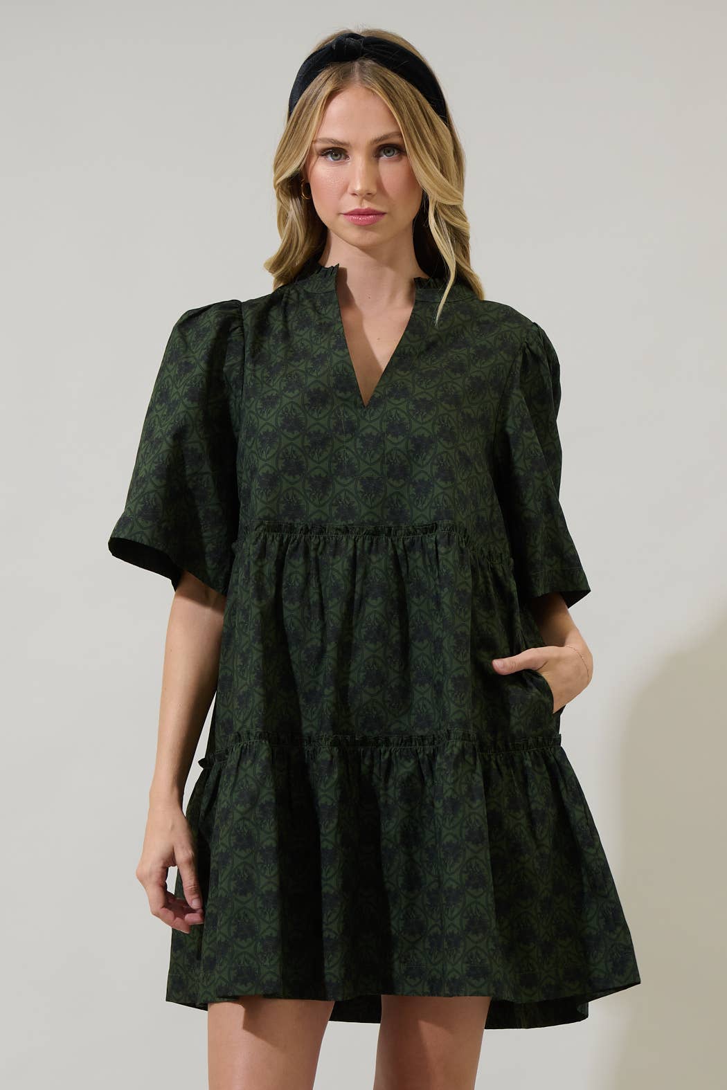 Haslet Floral Dixie Split Neck Shift Dress: Olive Green