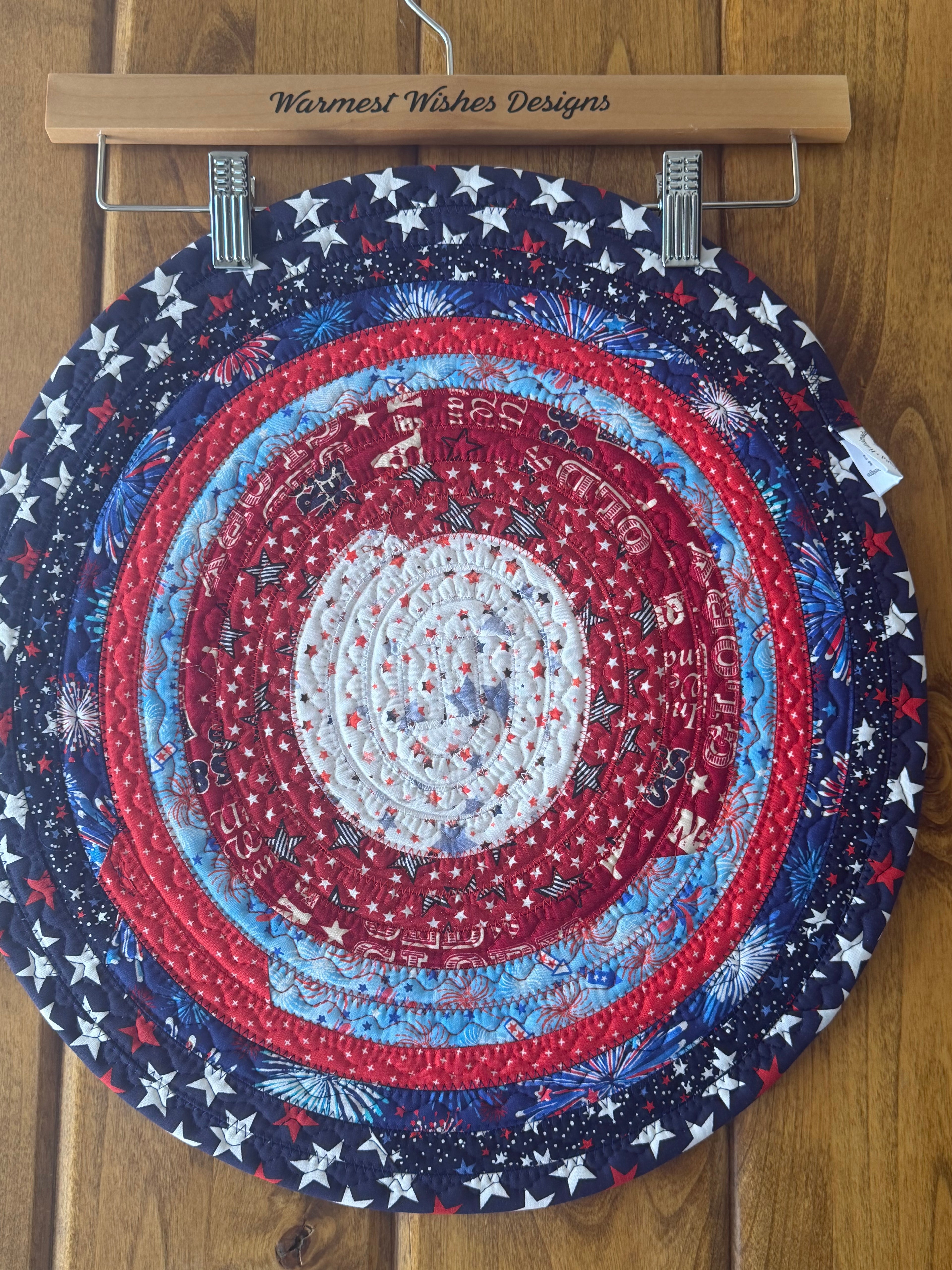 Jelly Roll Rug 17 in Rounds Red/White/Bue