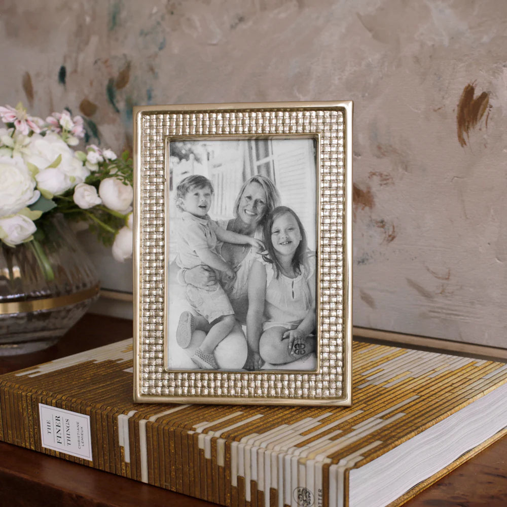 Beatriz Ball - Giftable Sierra Modern Tiffany 4x6 Frame - Gold