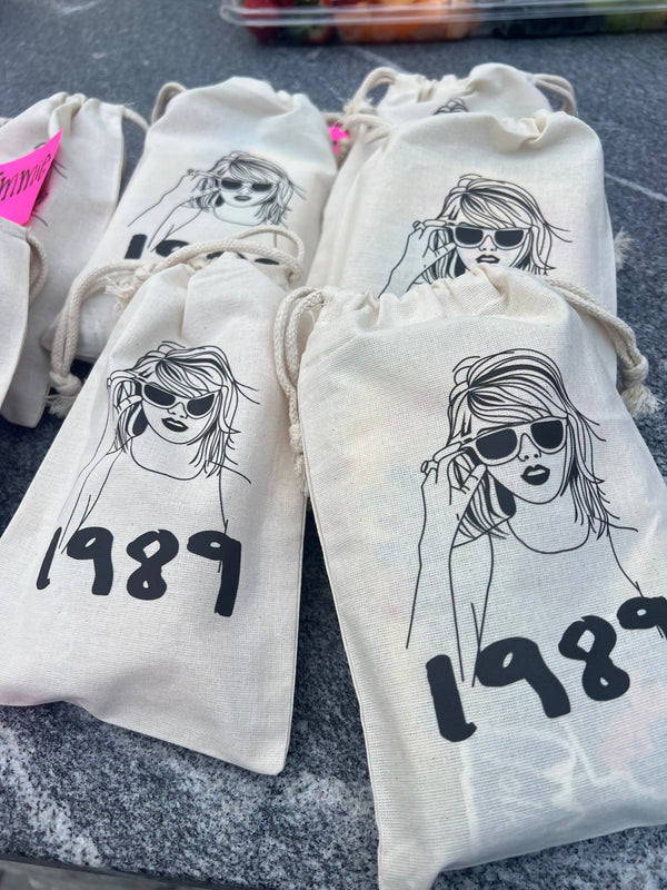 1989 Cinch Bag