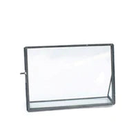 7"x5" Horizontal Floating Frame with Glass Stand